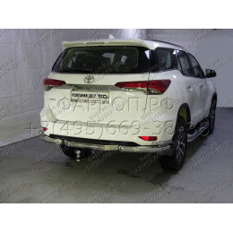 TCU00097 ТСС Фаркоп на Toyota Fortuner 2017- с накладкой с надписью Fortuner. Подрезка ушка крепления бампера. Тип шара: E (шаровый узел под американский квадр