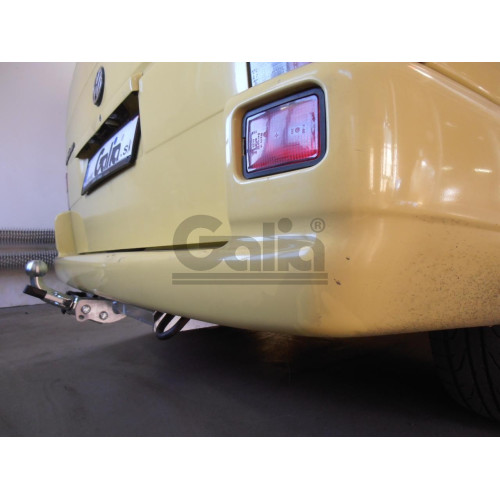 V027A GALIA Полностью оцинкованный фаркоп на Volkswagen T4: Transporter/Caravelle/Multivan 1990-2003, включая 4WD. Тип шара: A. Установка без снятия и выреза бампера. Нагрузки: 2000/100 кг, масса фаркопа 17,82 кг