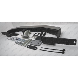3090-FL ORIS Тюнинговый фаркоп с металлической накладкой на Toyota Land Cruiser Prado J150 2010-2023, Lexus GX460 2010-2014 без выреза в бампере. Тип шара: F. Нагрузки: 2000/120 кг