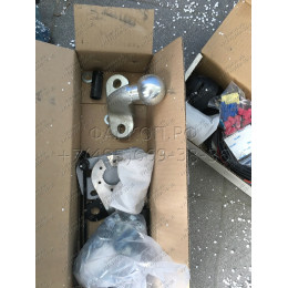 3090-FL ORIS Тюнинговый фаркоп с металлической накладкой на Toyota Land Cruiser Prado J150 2010-2023, Lexus GX460 2010-2014 без выреза в бампере. Тип шара: F. Нагрузки: 2000/120 кг