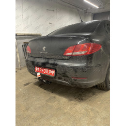 9520 Трейлер Фаркоп для Peugeot 408 2013-2021 без снятия и подрезки бампера. Тип шара: A. Нагрузки: 1200/60 кг, масса фаркопа 17 кг (без электрики в комплекте)