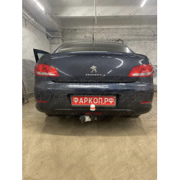 9520 Трейлер Фаркоп для Peugeot 408 2013-2021 без снятия и подрезки бампера. Тип шара: A. Нагрузки: 1200/60 кг, масса фаркопа 17 кг (без электрики в комплекте)