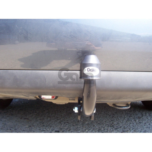 A036A GALIA Полностью оцинкованный фаркоп на Audi A4 седан/универсал (Avant) 2000-2007, включая 4WD (Quattro), SEAT Exeo седан/универсал 2009-2013. Подрозетник убирается за бампер. Тип шара: A. Невидимый вырез бампера. Нагрузки: 2100/100 кг, масса фаркопа