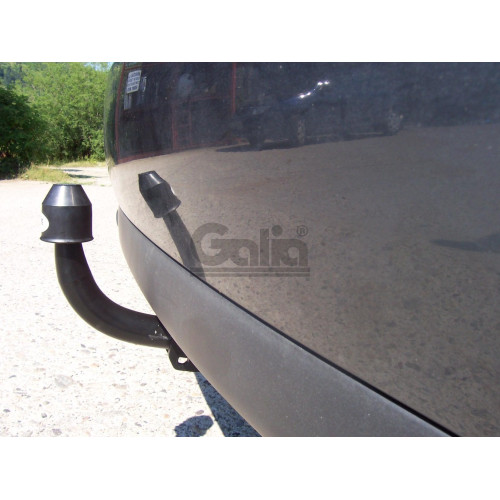 A036A GALIA Полностью оцинкованный фаркоп на Audi A4 седан/универсал (Avant) 2000-2007, включая 4WD (Quattro), SEAT Exeo седан/универсал 2009-2013. Подрозетник убирается за бампер. Тип шара: A. Невидимый вырез бампера. Нагрузки: 2100/100 кг, масса фаркопа