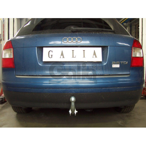 A036A GALIA Полностью оцинкованный фаркоп на Audi A4 седан/универсал (Avant) 2000-2007, включая 4WD (Quattro), SEAT Exeo седан/универсал 2009-2013. Подрозетник убирается за бампер. Тип шара: A. Невидимый вырез бампера. Нагрузки: 2100/100 кг, масса фаркопа
