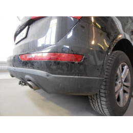 A046A GALIA Полностью оцинкованный фаркоп на Audi Q5 2008-2016. Подрозетник убирается за бампер. Тип шара: A. Невидимый вырез бампера. Нагрузки: 2400/80 кг, м