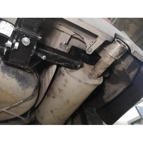 H.T40.E HALTY Фаркоп на Toyota Alphard 2002-2008 без подрезки бампера. Тип шара: E. Нагрузки: 750/75 кг, масса фаркопа 17,3 кг