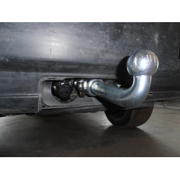 B014C GALIA Полностью оцинкованный фаркоп на BMW X3 E83 2004-2010. Подрозетник убирается за бампер. Тип шара: C (горизонтальный съемный). Установка без выр
