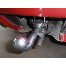 B014C GALIA Полностью оцинкованный фаркоп на BMW X3 E83 2004-2010. Подрозетник убирается за бампер. Тип шара: C (горизонтальный съемный). Установка без выр