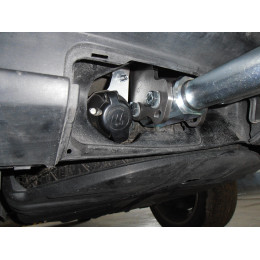 B014C GALIA Полностью оцинкованный фаркоп на BMW X3 E83 2004-2010. Подрозетник убирается за бампер. Тип шара: C (горизонтальный съемный). Установка без выр