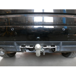 B014C GALIA Полностью оцинкованный фаркоп на BMW X3 E83 2004-2010. Подрозетник убирается за бампер. Тип шара: C (горизонтальный съемный). Установка без выр
