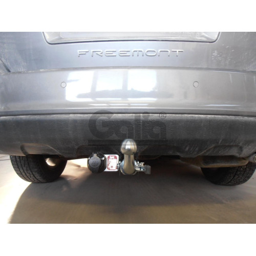 D042C GALIA Полностью оцинкованный фаркоп на Dodge Journey 2008-2020, FIAT Freemont 2011-2020 2WD/4WD, кроме авто с запаской снизу. Тип шара: C (горизонтальный съемный). Подрезка бампера. Нагрузки: 1600/80 кг, масса фаркопа 15,37 кг