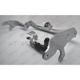 F083C GALIA Полностью оцинкованный фаркоп на Ford Tourneo Connect 2002-2014, Transit Connect 2002-2014. Тип шара: C (горизонтальный съемный). Установка без снятия и выреза 