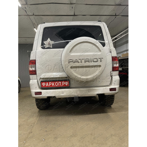 FA 0855-E Бизон Фаркоп на UAZ Patriot / УАЗ Патриот 2015- без подрезки бампера. Тип шара: E (легкосъемный шар под квадрат). Нагрузки: 3000/100 кг. Не комплектуется электрикой