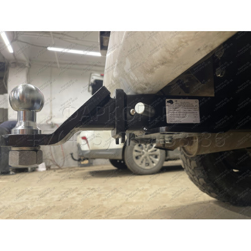 FA 0855-E Бизон Фаркоп на UAZ Patriot / УАЗ Патриот 2015- без подрезки бампера. Тип шара: E (легкосъемный шар под квадрат). Нагрузки: 3000/100 кг. Не комплектуется электрикой