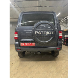 FA 0855-E Бизон Фаркоп на UAZ Patriot / УАЗ Патриот 2015- без подрезки бампера. Тип шара: E (легкосъемный шар под квадрат). Нагрузки: 3000/100 кг. Не комплектуе