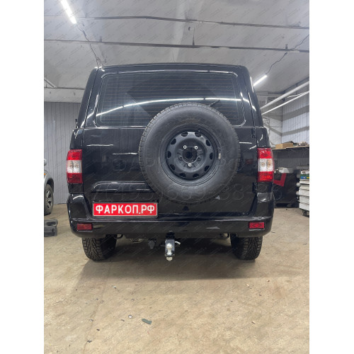 FA 0855-E Бизон Фаркоп на UAZ Patriot / УАЗ Патриот 2015- без подрезки бампера. Тип шара: E (легкосъемный шар под квадрат). Нагрузки: 3000/100 кг. Не комплектуется электрикой