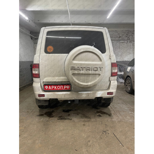 FA 0855-E Бизон Фаркоп на UAZ Patriot / УАЗ Патриот 2015- без подрезки бампера. Тип шара: E (легкосъемный шар под квадрат). Нагрузки: 3000/100 кг. Не комплектуется электрикой