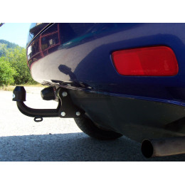 H017A GALIA Полностью оцинкованный фаркоп на Honda HR-V 1999-2001. Особенности: задние фары прямоугольной формы. Тип шара: A. Невидимый вырез бампера. Нагр