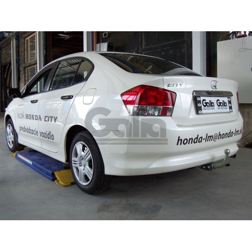H081A GALIA Полностью оцинкованный фаркоп на Honda City 2008-2013. Тип шара: A. Невидимый вырез бампера. Нагрузки: 1000/70 кг, масса фаркопа 16,01 кг