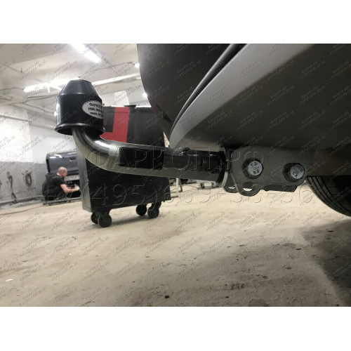 B017C GALIA Полностью оцинкованный фаркоп на BMW X5 E70 2007-2013, X5 F15 2013-2018, BMW X6 F16 2014-2019, кроме моделей с M-пакетом. Подрозетник убирается за бампер. Тип шара: C (горизонтальный съемный). Невидимый вырез бампера. Нагрузки: 3500/140 кг, ма