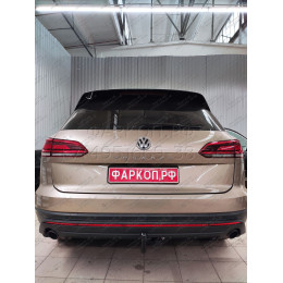 K 74V AUTO-HAK Фаркоп для Volkswagen Touareg 2018-. Требуется подрезка бампера. Съемное вертикальное крепление шара (на ключе). Нагрузки: 3500/140 кг, масса фарко