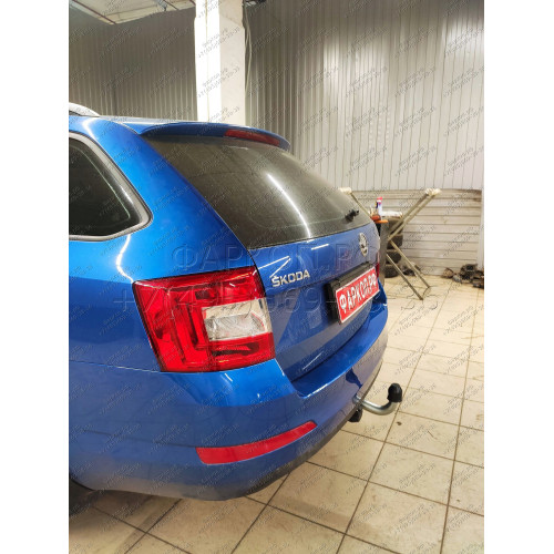 S105A GALIA Полностью оцинкованный фаркоп на Skoda Octavia III седан/универсал 2013-2020, Octavia IV седан/универсал 2020-, включая 4x4, включая Scout, Volkswagen Golf VII Sportsvan рестайлинг 2018-2020, Volkswagen T-Roc 2017-. Тип шара: A. Невидимый выре