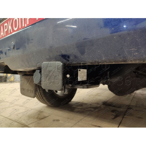 FA 0855-E Бизон Фаркоп на UAZ Patriot / УАЗ Патриот 2015- без подрезки бампера. Тип шара: E (легкосъемный шар под квадрат). Нагрузки: 3000/100 кг. Не комплектуется электрикой