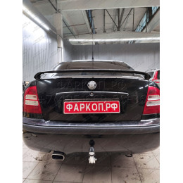 S085A GALIA Полностью оцинкованный фаркоп на Skoda Octavia I седан/универсал 1998-2004, Octavia Tour 2004-2010. Подрозетник убирается за бампер. Тип шара: A. Невидимый 