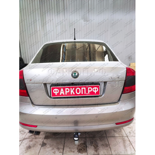 S086A GALIA Полностью оцинкованный фаркоп на Skoda Octavia II седан/универсал 2005-2013, Skoda Octavia Scout 2008-2013, в т.ч. 4WD. Подрозетник убирается за бампер. Тип шара: A. Подрезка бампера. Нагрузки: 1600/80 кг, масса фаркопа 15 кг
