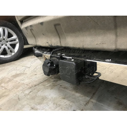 FA 0970-E(N) Бизон Фаркоп с хромированной накладкой на Mitsubishi Outlander XL 2007-2012 без подрезки бампера. Тип шара: E (легкосъемный шар под квадрат). Нагрузк