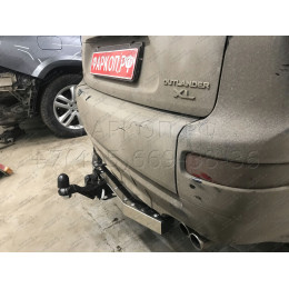 FA 0970-E(N) Бизон Фаркоп с хромированной накладкой на Mitsubishi Outlander XL 2007-2012 без подрезки бампера. Тип шара: E (легкосъемный шар под квадрат). Нагрузк