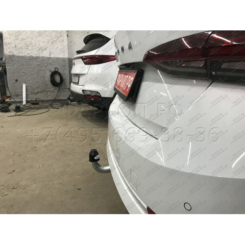 S105A GALIA Полностью оцинкованный фаркоп на Skoda Octavia III седан/универсал 2013-2020, Octavia IV седан/универсал 2020-, включая 4x4, включая Scout, Volkswagen Golf VII Sportsvan рестайлинг 2018-2020, Volkswagen T-Roc 2017-. Тип шара: A. Невидимый выре
