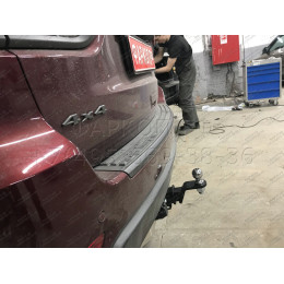 JGC-13-991124.00 PT GROUP Фаркоп с нержавеющей накладкой на Jeep Grand Cherokee IV WK2 2014-2021 без подрезки бампера. Тип шара: E (легкосъемный шар под квадрат). Нагруз