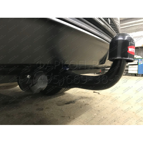 VW96Q WITTER Фаркоп на Volkswagen Touareg 2018-, Audi Q8 2018-, Audi SQ8 2020-, Porsche Cayenne 2017-, Porsche Cayenne Coupe 2019-. Съемное вертикальное крепление шара (на ключе). Невидимый вырез в бампере. Нагрузки 3500/191 кг