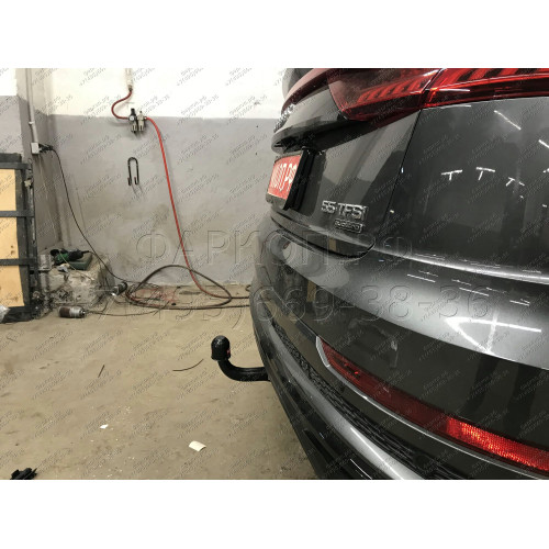 VW96Q WITTER Фаркоп на Volkswagen Touareg 2018-, Audi Q8 2018-, Audi SQ8 2020-, Porsche Cayenne 2017-, Porsche Cayenne Coupe 2019-. Съемное вертикальное крепление шара (на ключе). Невидимый вырез в бампере. Нагрузки 3500/191 кг