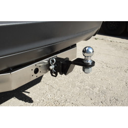 JGC-13-991124.00 PT GROUP Фаркоп с нержавеющей накладкой на Jeep Grand Cherokee IV WK2 2014-2021 без подрезки бампера. Тип шара: E (легкосъемный шар под квадрат). Нагруз