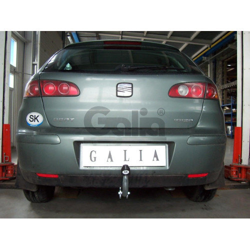 S058C GALIA Полностью оцинкованный фаркоп на SEAT Ibiza III 2002-2008. Подрозетник убирается за бампер. Тип шара: C (горизонтальный съемный). Невидимый вырез бампера. Нагрузки: 1200/50 кг, масса фаркопа 15,1 кг