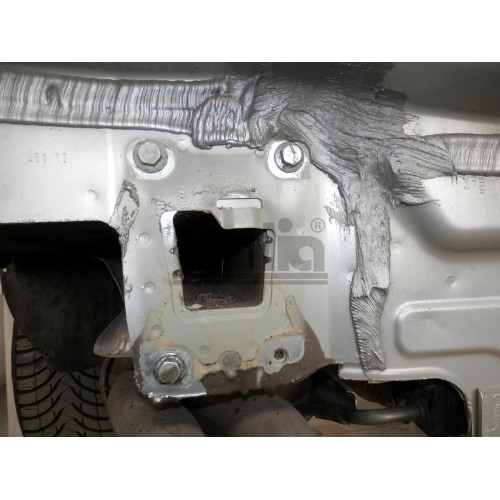 S105A GALIA Полностью оцинкованный фаркоп на Skoda Octavia III седан/универсал 2013-2020, Octavia IV седан/универсал 2020-, включая 4x4, включая Scout, Volkswagen Golf VII Sportsvan рестайлинг 2018-2020, Volkswagen T-Roc 2017-. Тип шара: A. Невидимый выре