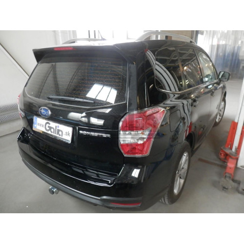 S106V GALIA Полностью оцинкованный фаркоп на Subaru Forester 2013-2018. Тип шара: AV (вертикальное быстросъемное крепление шара на ключе). Невидимый вырез бампера. Нагрузки: 2200/90 кг, масса фаркопа 17,77 кг