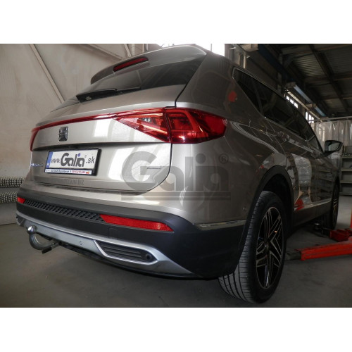 V069V GALIA Полностью оцинкованный фаркоп на Volkswagen Tiguan 2007-2016, Tiguan 2 2016-2024, Tiguan 3 2024-, VW Tayron 2024-, Audi Q3 2011-2019, 2019-2025, 2025-, SEAT Tarraco 2018-2024, 2024-. Подрозетник убирается за бампер. Тип шара: AV (вертикальное 