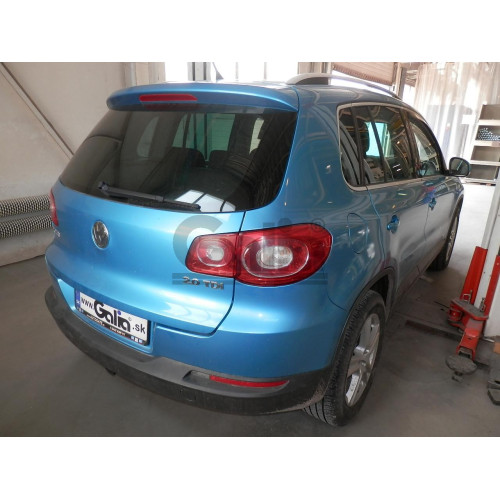 V069V GALIA Полностью оцинкованный фаркоп на Volkswagen Tiguan 2007-2016, Tiguan 2 2016-2024, Tiguan 3 2024-, VW Tayron 2024-, Audi Q3 2011-2019, 2019-2025, 2025-, SEAT Tarraco 2018-2024, 2024-. Подрозетник убирается за бампер. Тип шара: AV (вертикальное 