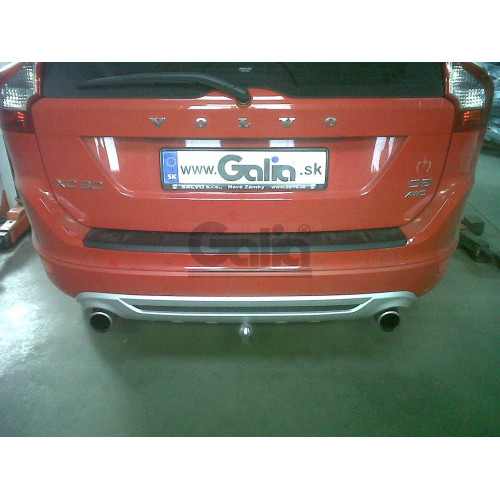 V070C GALIA Полностью оцинкованный фаркоп на Volvo XC60 2008-2017. Тип шара: C (горизонтальный съемный). Невидимый вырез бампера. Нагрузки: 2100/90 кг, масса фаркопа 16,57 кг