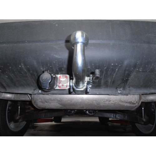 V070C GALIA Полностью оцинкованный фаркоп на Volvo XC60 2008-2017. Тип шара: C (горизонтальный съемный). Невидимый вырез бампера. Нагрузки: 2100/90 кг, масса фаркопа 16,57 кг