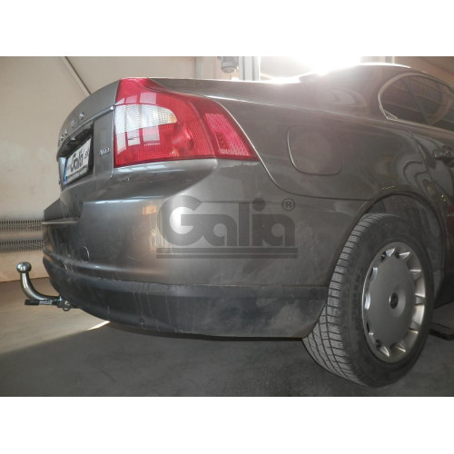 V079C GALIA Полностью оцинкованный фаркоп на Volvo S80 2006-2016, Volvo V70 2007-2016. Подрозетник убирается за бампер. Тип шара: C (горизонтальный съемный). Невидимый вырез бампера. Нагрузки: 2100/90 кг, масса фаркопа 15,87 кг