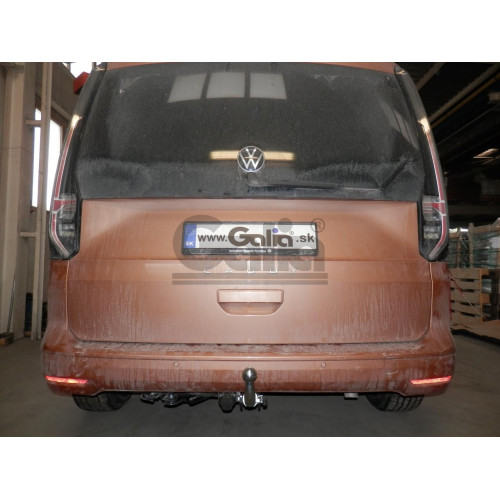 V090A GALIA Полностью оцинкованный фаркоп на Volkswagen Caddy 2020-, Ford Tourneo Connect 2022-, Ford Transit Connect 2022-. Тип шара: A. Установка без выреза бампера. Нагрузки: 1500/80 кг, масса фаркопа 15,72 кг