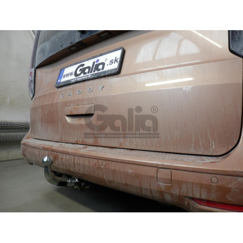 V090A GALIA Полностью оцинкованный фаркоп на Volkswagen Caddy 2020-, Ford Tourneo Connect 2022-, Ford Transit Connect 2022-. Тип шара: A. Установка без выреза бампера. Нагрузки: 1500/80 кг, масса фаркопа 15,72 кг