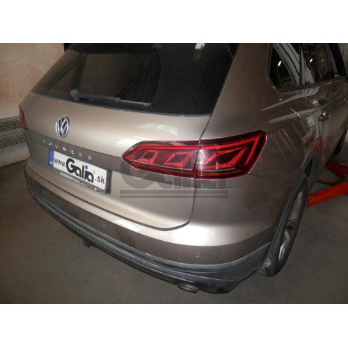 V092A GALIA Полностью оцинкованный фаркоп на Volkswagen Touareg 2018-. Подрозетник убирается за бампер. Тип шара: A. Невидимый вырез бампера. Нагрузки: 3500/140 кг, масса фаркопа 18,62 кг
