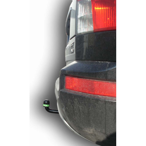V203-A Лидер-плюс ТСУ для Volvo XC90 2006-2014 без снятия и выреза бампера. Нагрузки: 1500/75 кг, масса фаркопа 15,32 кг (без электрики в комплекте)