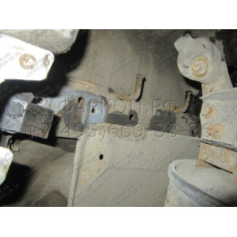 FA 0958-E Бизон Фаркоп на Mitsubishi Outlander 2003-2007 без подрезки бампера. Тип шара: E (легкосъемный шар под квадрат). Нагрузки: 2700/120 кг. Не комплектуется эл